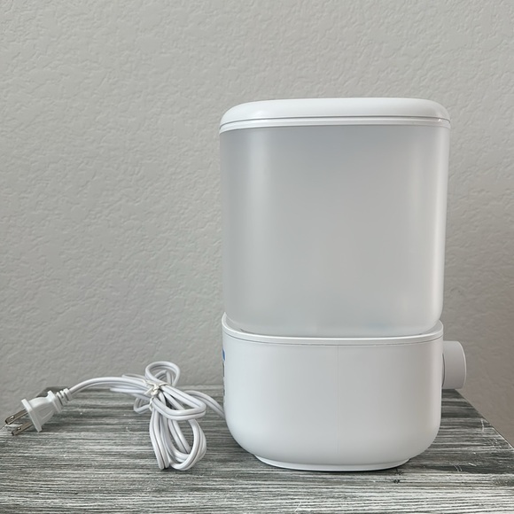 LEVOIT Humidifier - Picture 4 of 14